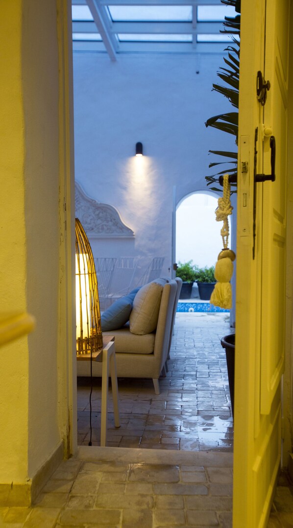 Villa | Wohnbereich | LCD-Fernseher