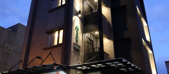 Midori Hostel