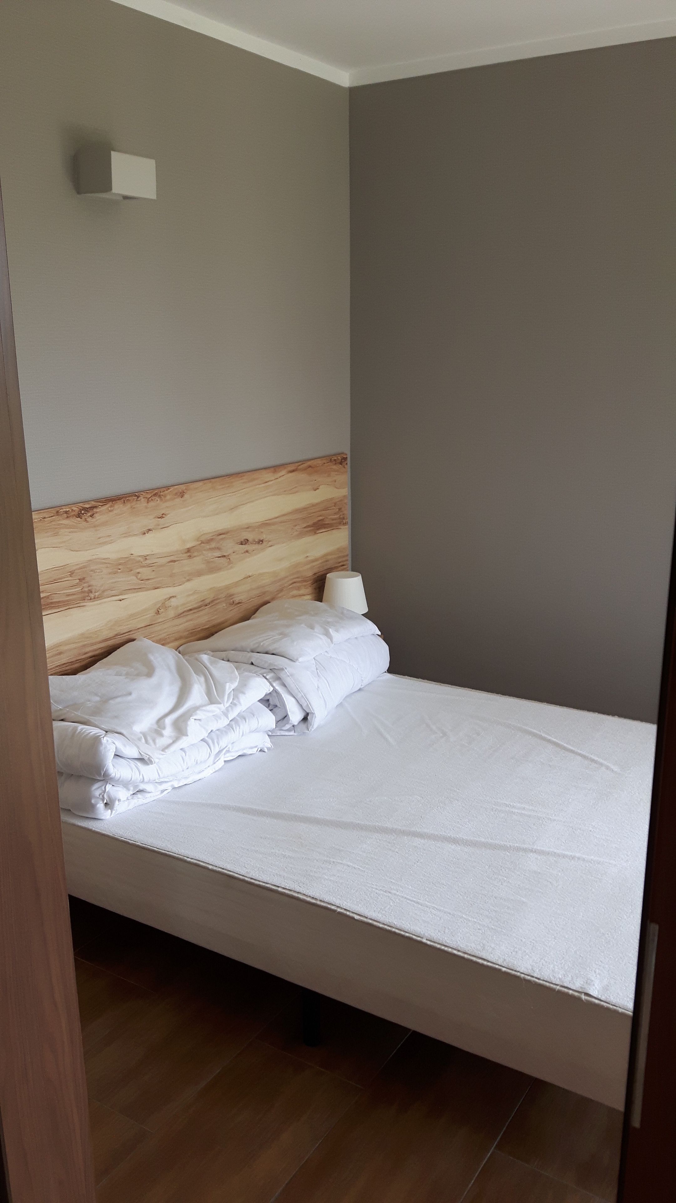 1 bedroom, iron/ironing board, cots/infant beds