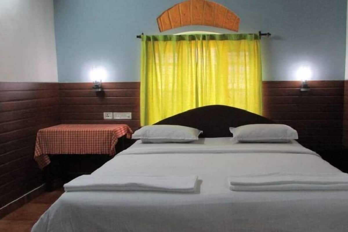 Family Double Room, City View | Rollaway beds, free wired internet
