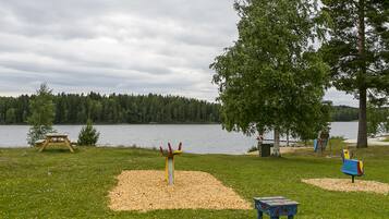 Children’s play area – outdoor