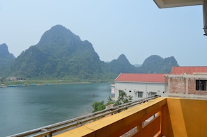 View from property - Phong Nha River View Hotel (Bo Trach)