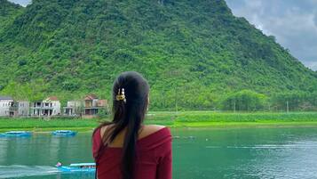 Twin Room, River View | Desk, iron/ironing board, free WiFi, bed sheets