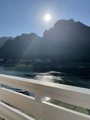 Front of property - Phong Nha River View Hotel (Bo Trach)