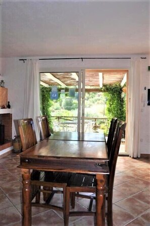Lobby sitting area - Villa Agnese (Badesi)