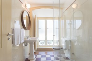 Bathroom - Príncipe Real Guest House (Lisbon)