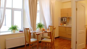 Deluxe Studio | Living area - Baltic Suites (Riga)