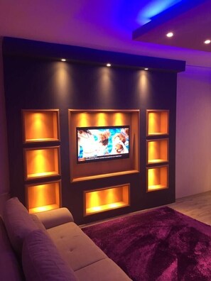 Apartment, 1 Bedroom | Living room | LCD TV - Fomara Apartments 3 (Bursa)