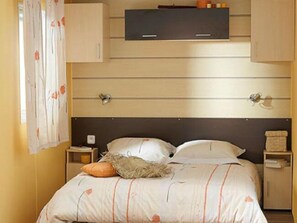 Cottage familiare, 3 camere da letto | Con stile personalizzato, con arredamento individuale, tende oscuranti