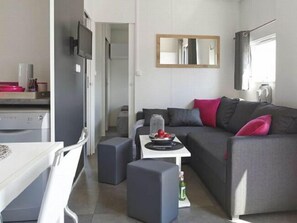 Cottage Comfort, 2 camere da letto | Con stile personalizzato, con arredamento individuale, tende oscuranti