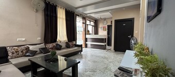 Hotel Aaradhya Residency