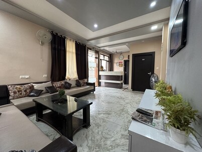 Hotel Aaradhya Residency