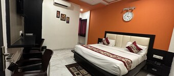 Hotel Aaradhya Residency