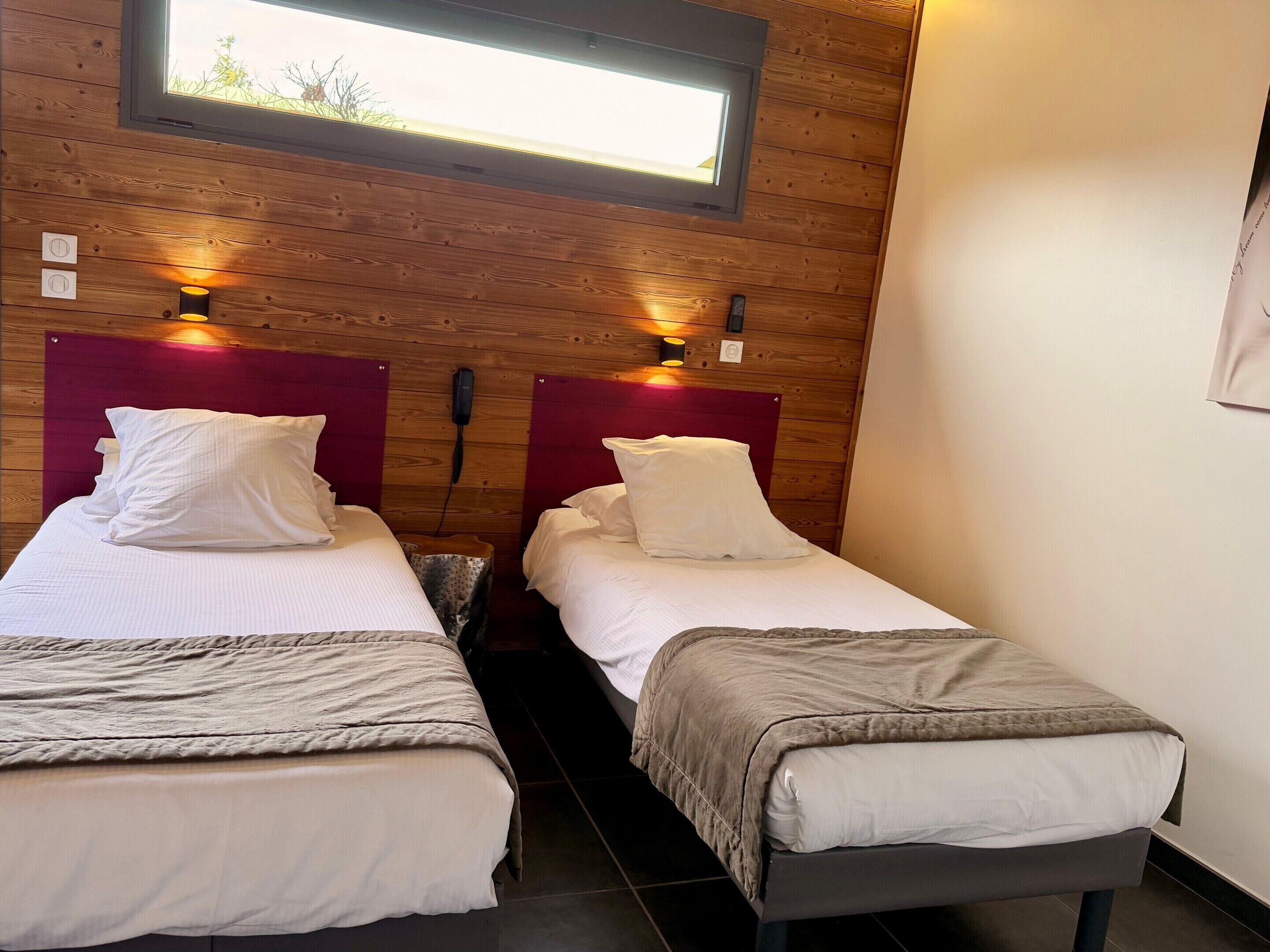 双床房 (1 person) | 特色装修、特色家居、办公桌、遮光窗帘