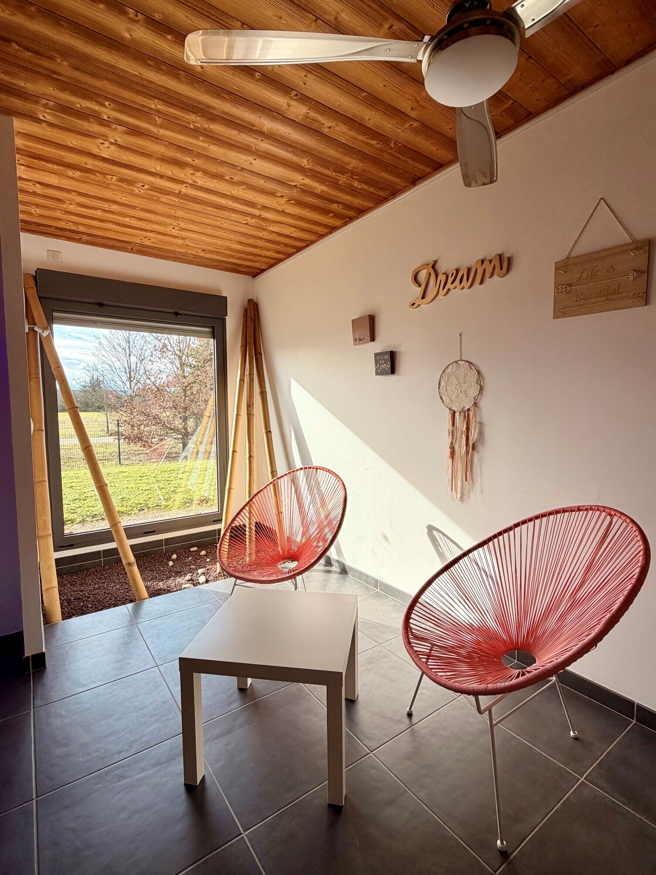 Suite, bagno in camera | Con stile personalizzato, con arredamento individuale, una scrivania