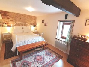 Habitación doble (La Charente) | Sábanas de algodón egipcio y ropa de cama de alta calidad