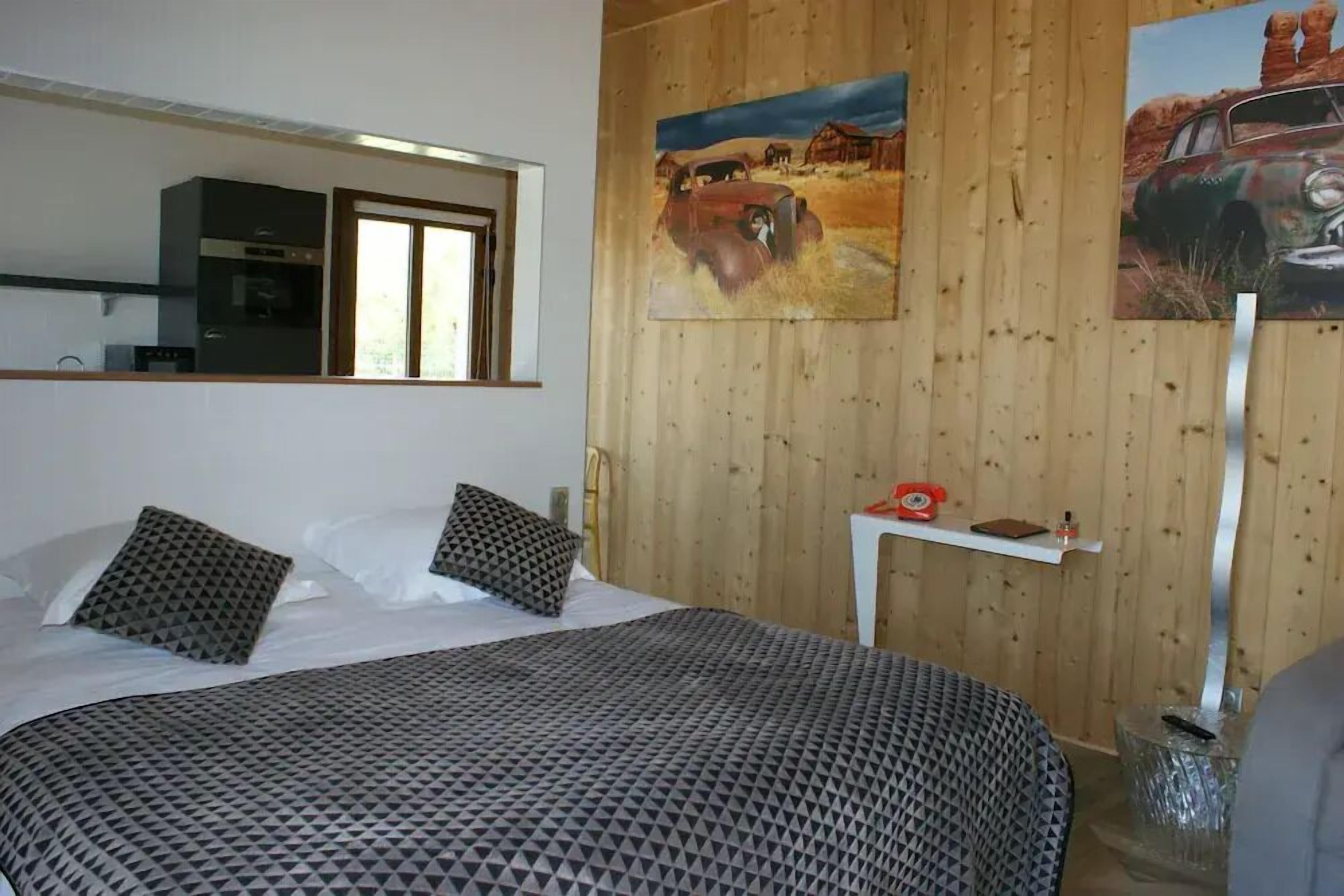 Klassieke suite, en-suite badkamer | Individueel gedecoreerd, individueel gemeubileerd, een laptopwerkplek