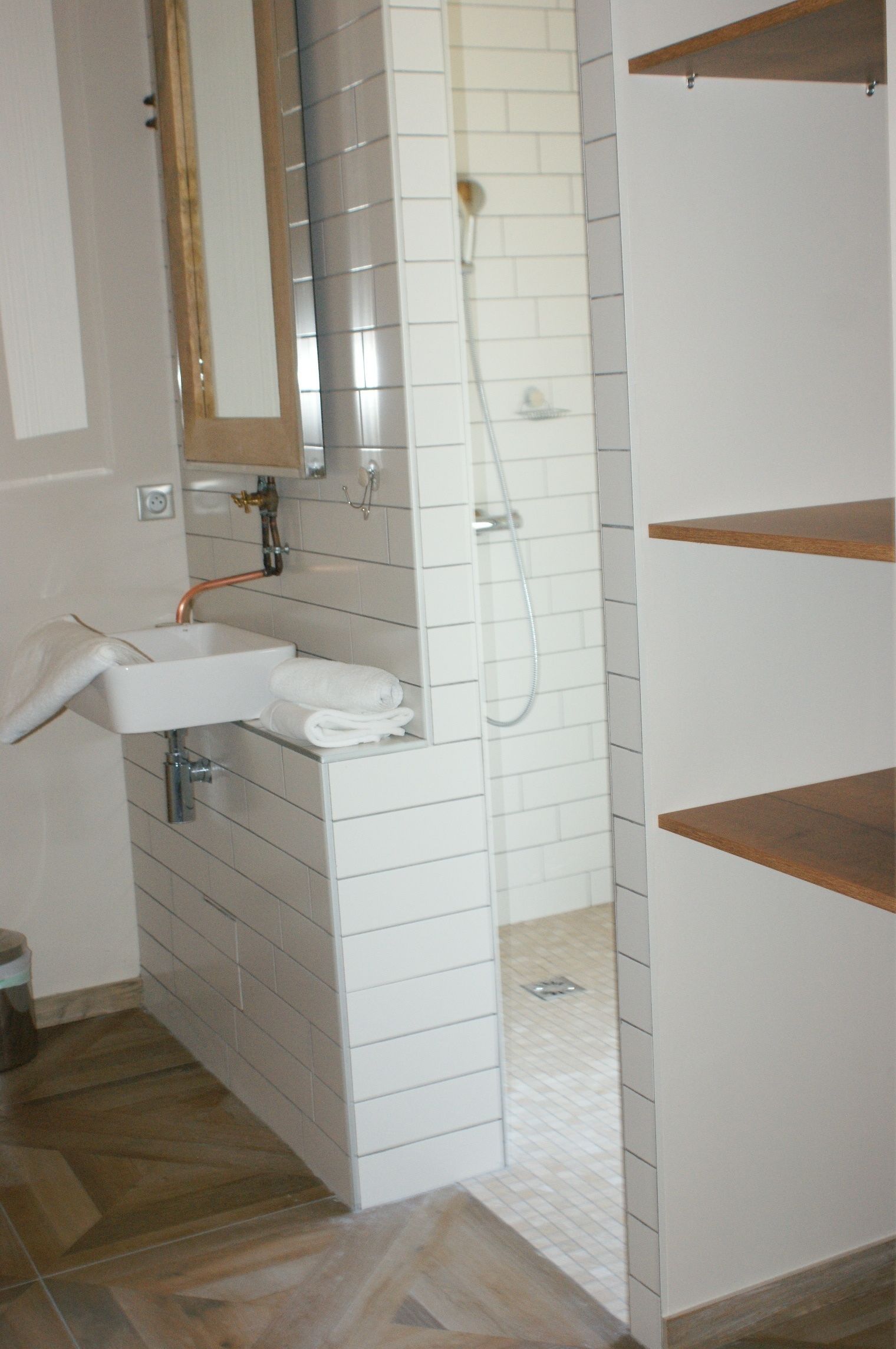 garden suite, 3/4 people | bathroom sink