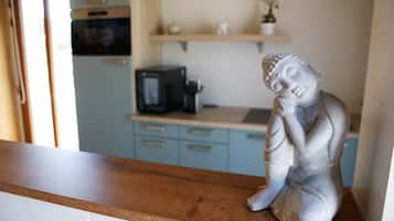 Classic Suite, Ensuite | Individually decorated, individually furnished, laptop workspace