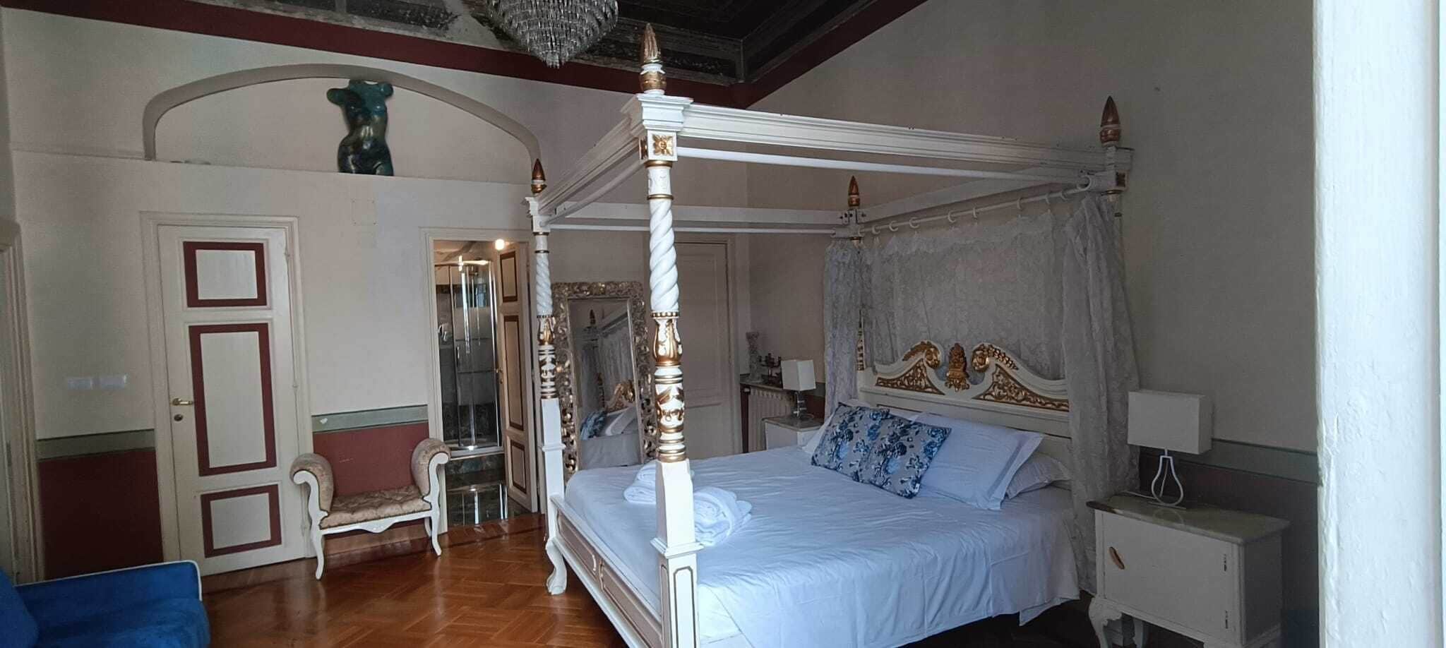 Deluxe Suite, City View | Premium bedding, down comforters, memory foam beds, soundproofing