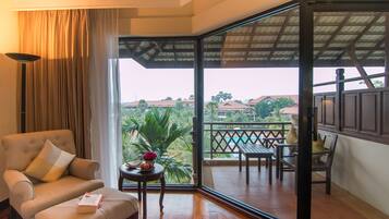 Quarto casal, vista para o jardim (Free airport transfer) | Vista do quarto