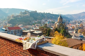 Vue sur la ville depuis l’hébergement