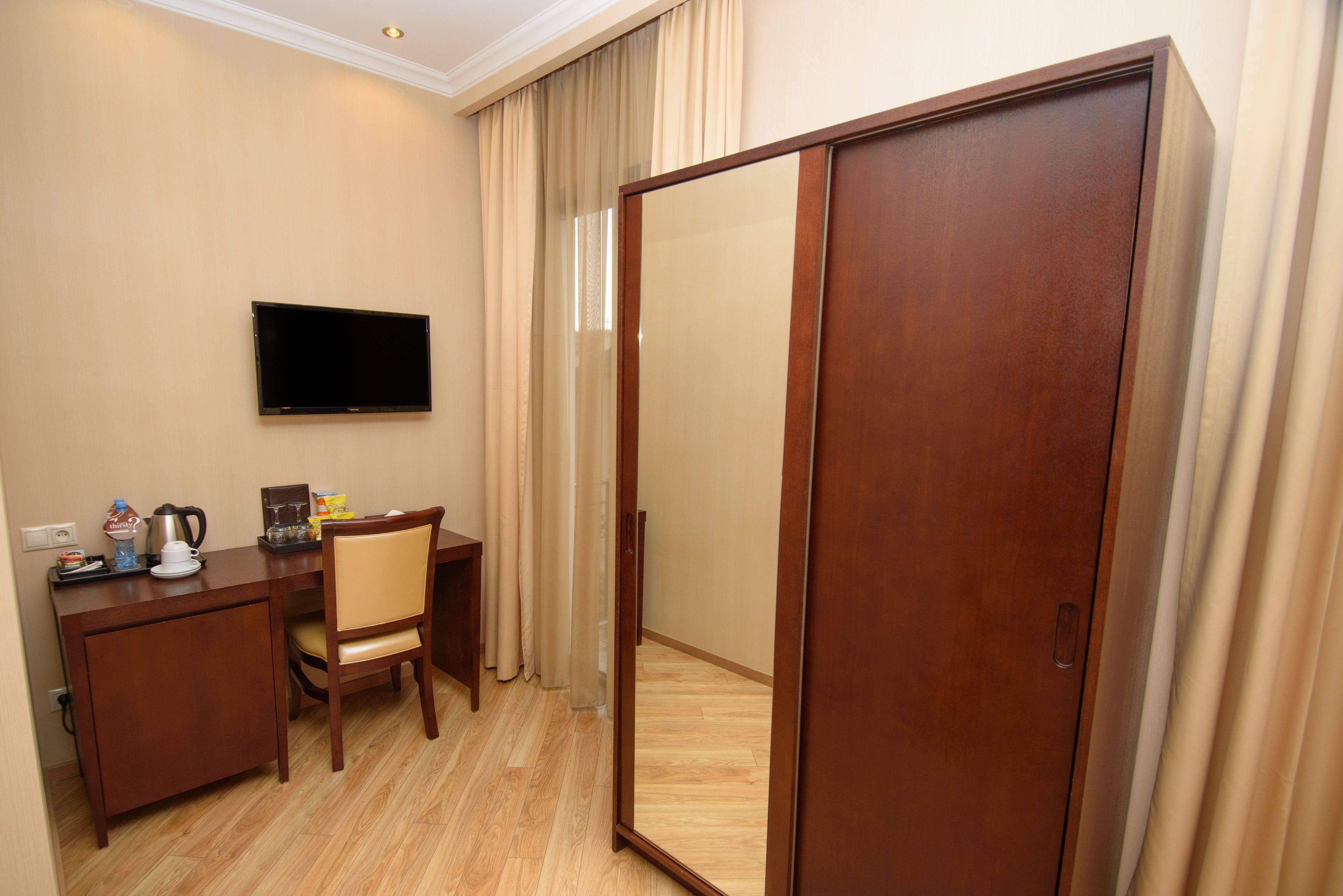 standard triple room, 3 single beds (b building) | view from room