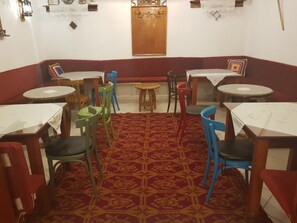 Daily local cuisine breakfast (ALL 7 per person) - Hotel Veli (Sarandë)