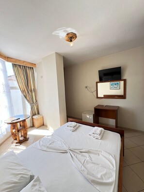 Habitación estándar doble | Sistema de insonorización, wifi gratis, ropa de cama