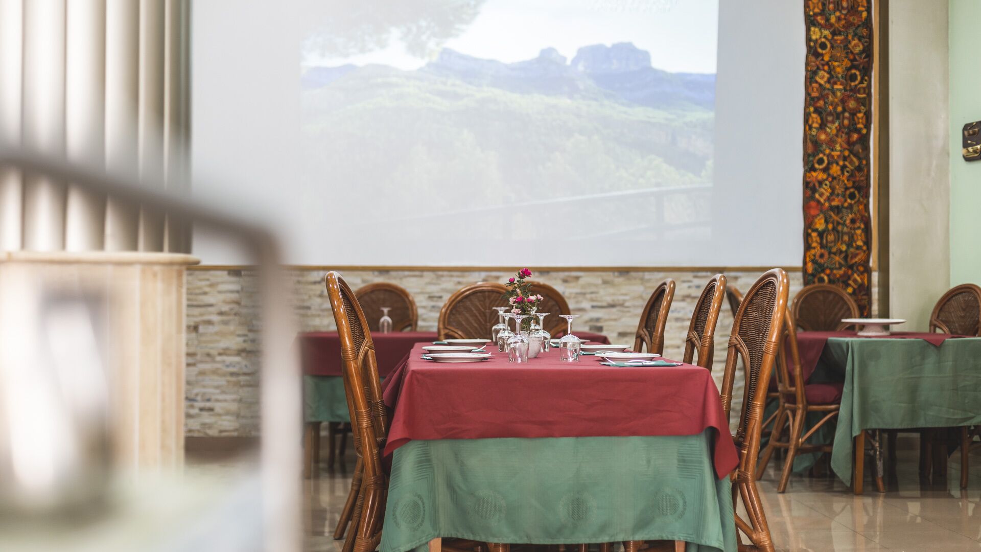 Petit déjeuner continental (5 EUR par personne)