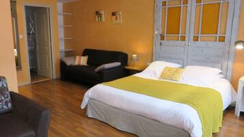 Family Room, Private Bathroom | Miscellaneous