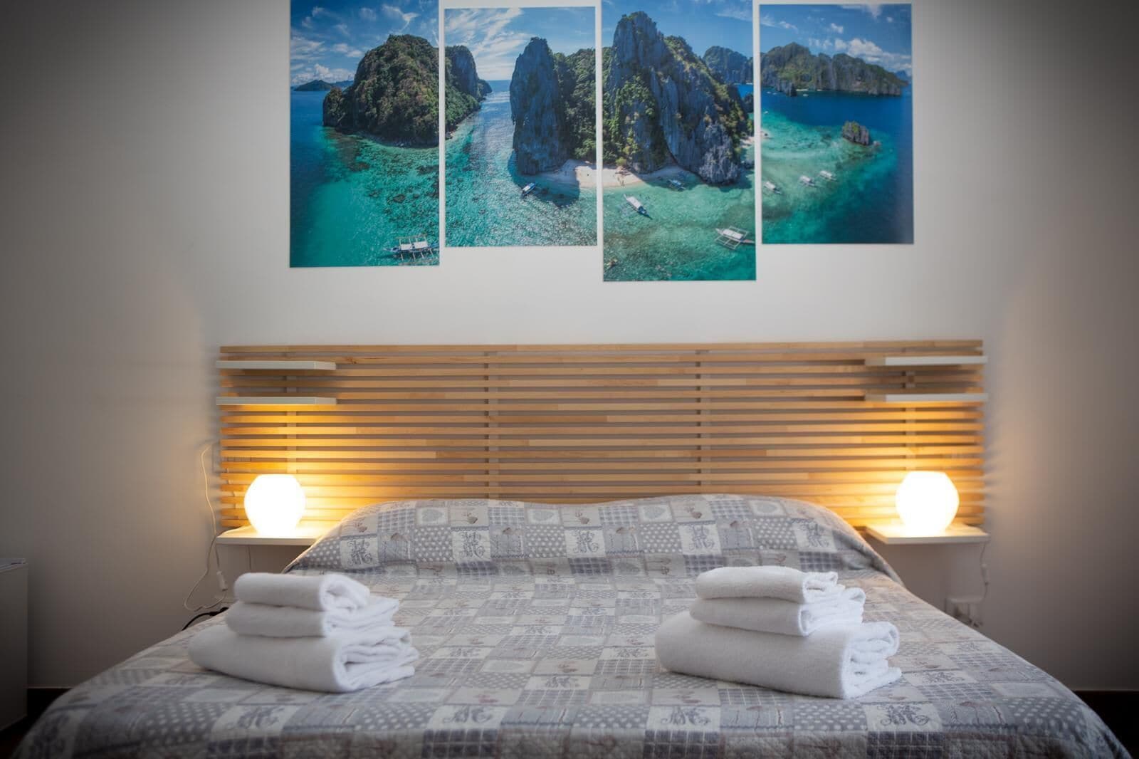 Escritorio, camas plegables/adicionales, wifi gratis y ropa de cama 