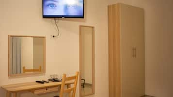 Double Room, City View | Desk, rollaway beds, free WiFi, bed sheets