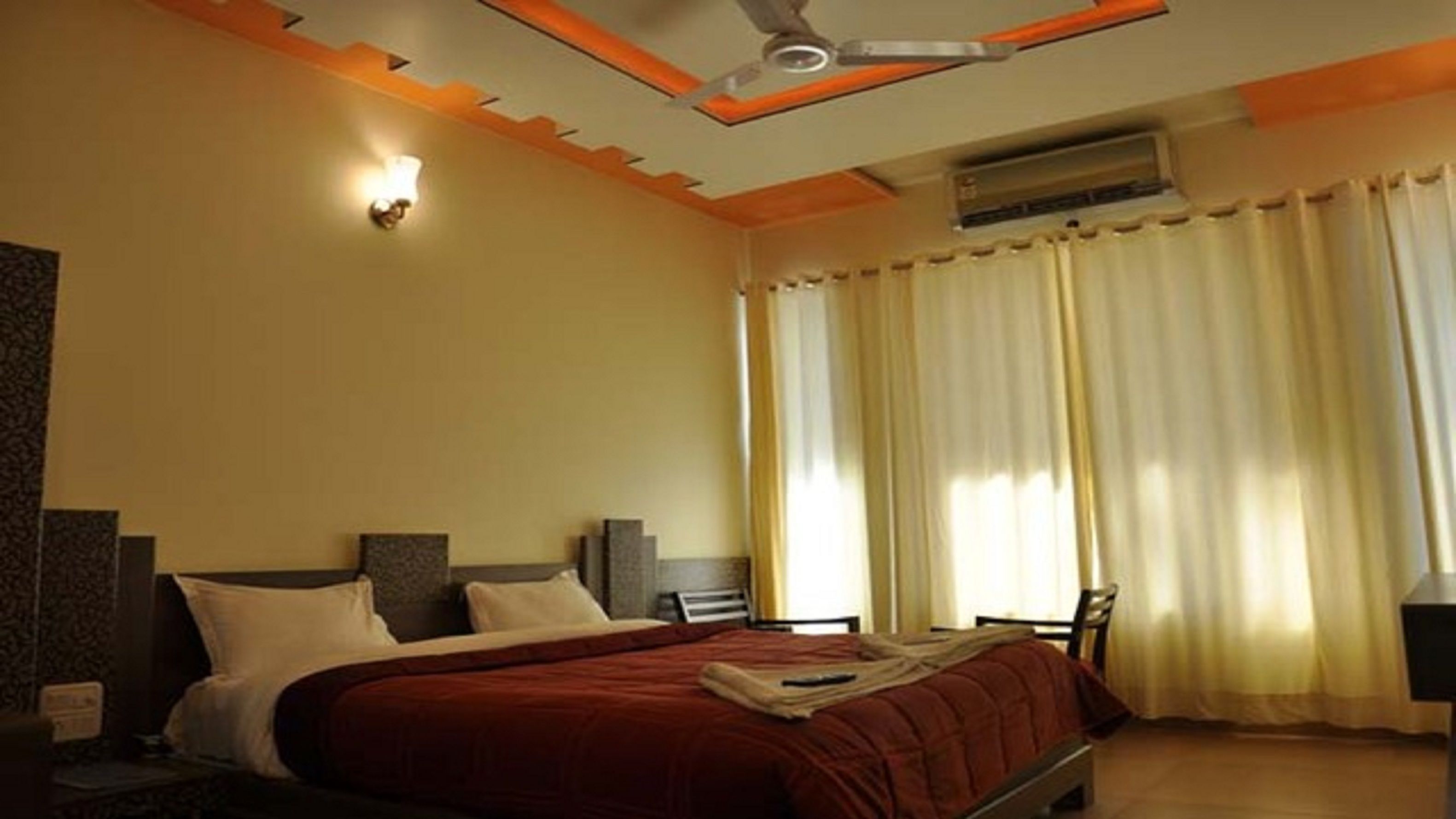 Deluxe Double Room, 1 Double Bed, City View, Garden Area | Rollaway beds, free WiFi