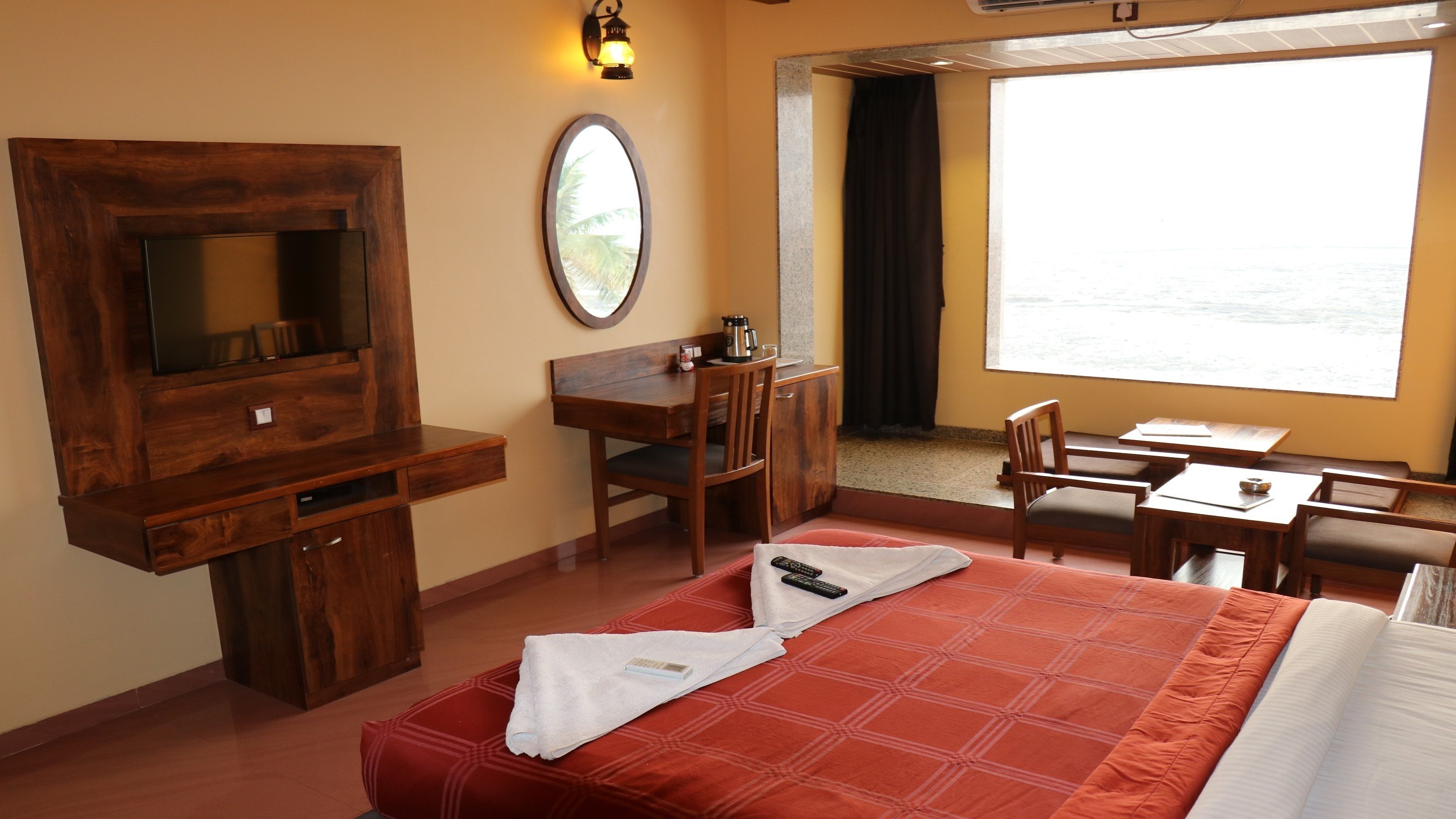 Family Suite, 1 King Bed, Hill View, Garden Area | Rollaway beds, free WiFi