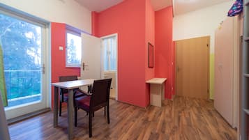 Quadruple Room | Iron/ironing board, free WiFi
