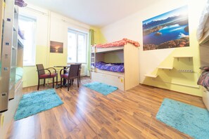 Gemeinsamer Schlafsaal, 1 Einzelbett (6-Bed)