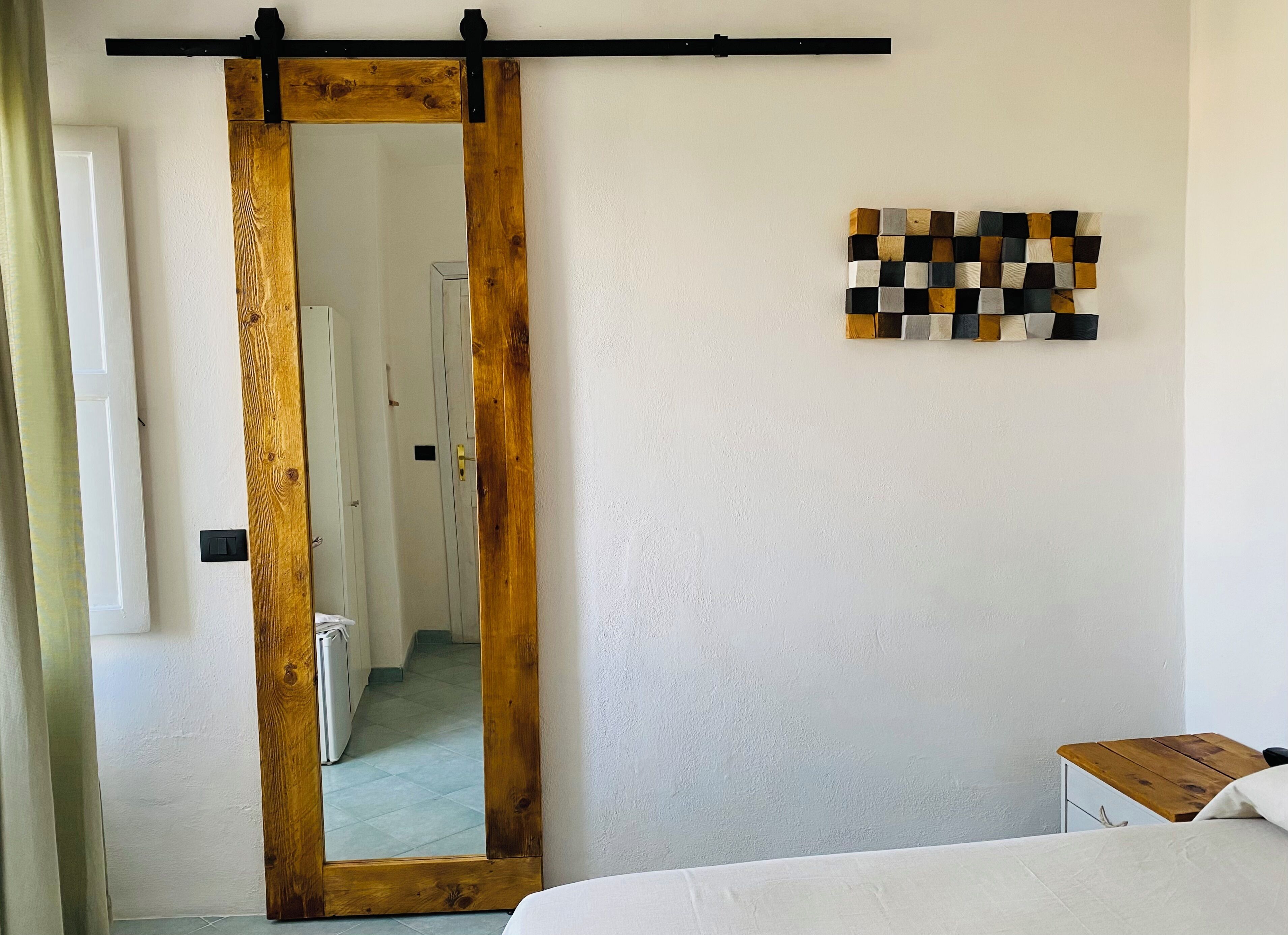 Foto - Black Market Hotel