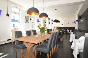 Daily buffet breakfast (EUR 11.90 per person)