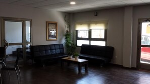 Lobby - Hospederia Montes (Nijar)