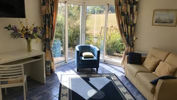 Suite (Azur) | Bureau, chambres insonorisées, lits bébé (gratuits), Wi-Fi gratuit