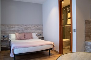 雙人房, 1 張標準雙人床 | 房內夾萬、可攜式嬰兒床、免費 Wi-Fi、床單