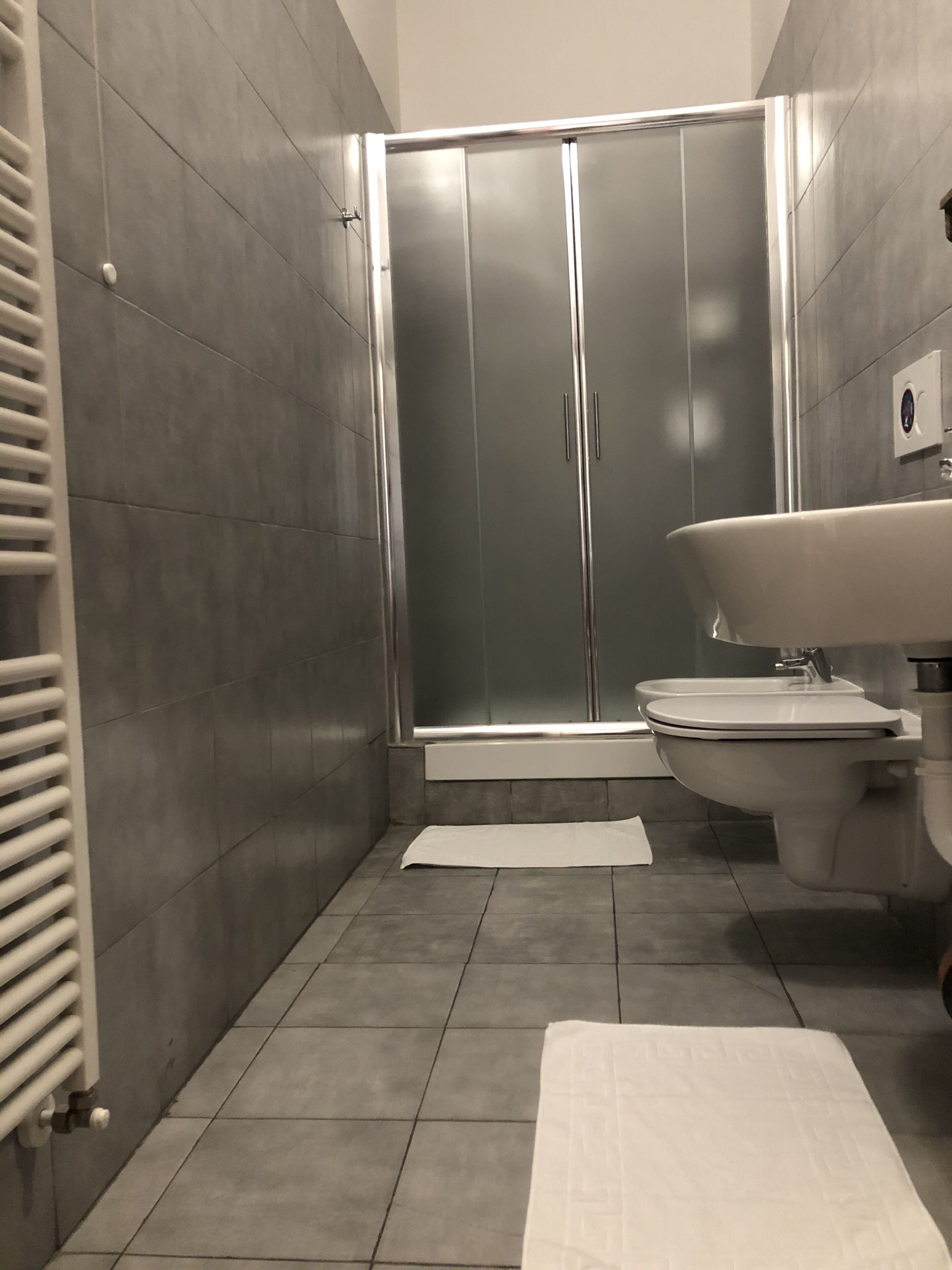 더블룸, 앙스위트 | 욕실 | 헤어드라이어, 비데, 타월