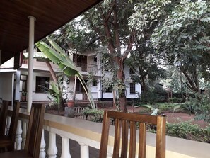 Exterior - Kilimanjaro Safaris Lodge (Moshi)