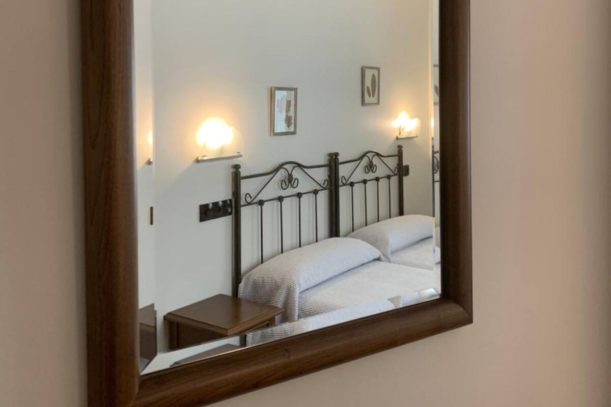 premium bedding, desk, free wifi, bed sheets