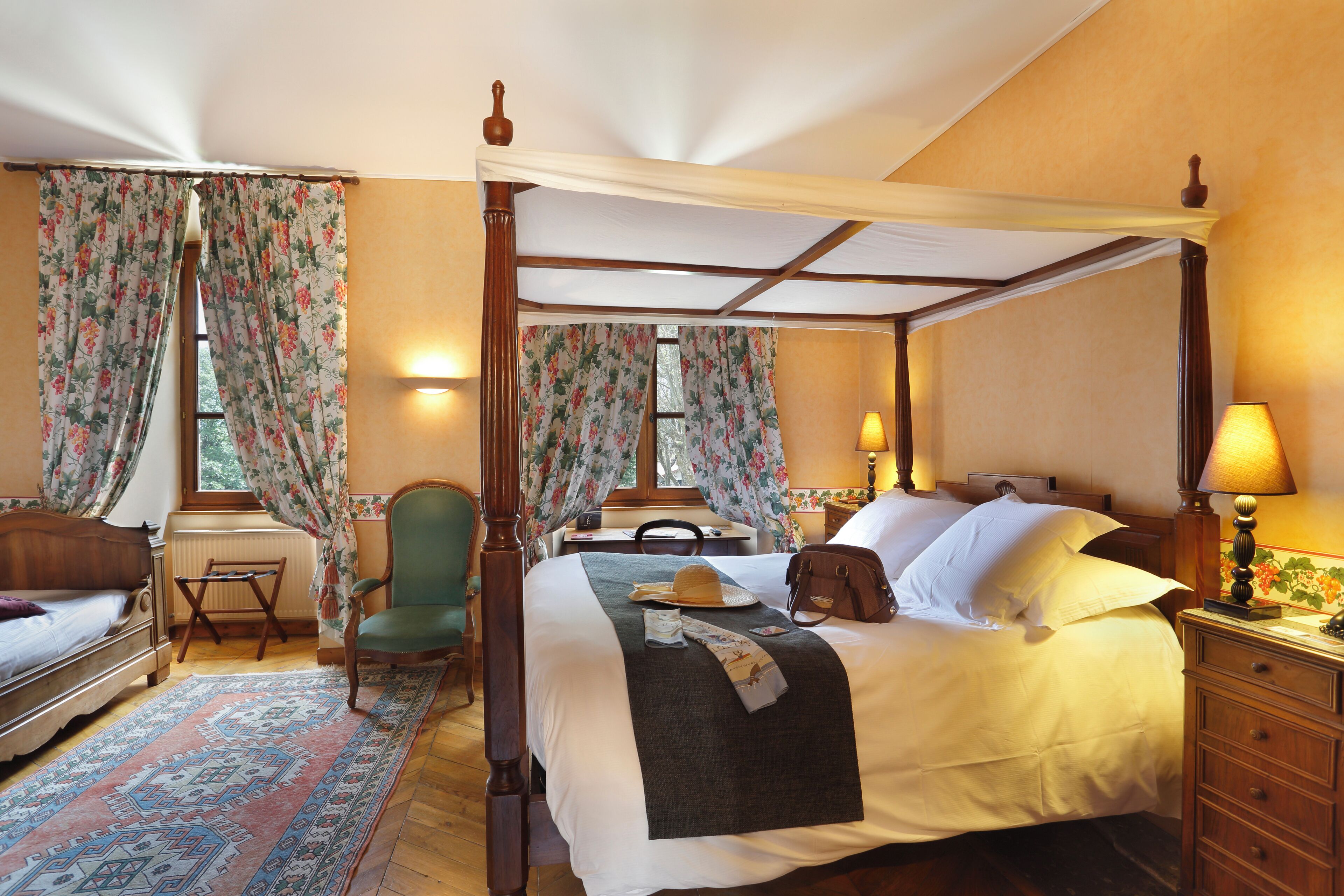 comfort triple room | 2 bedrooms, minibar, in-room safe, individually decorated