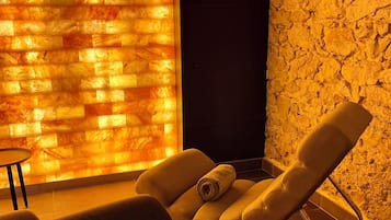 Couples treatment rooms, sauna, steam room