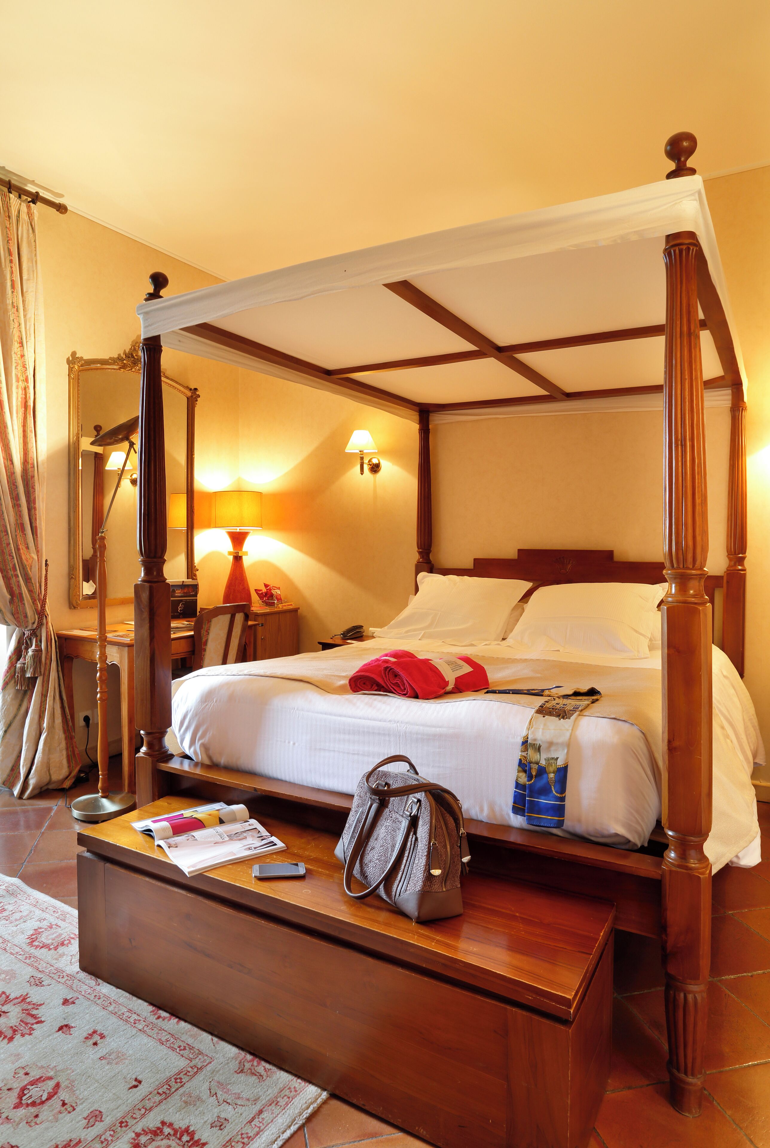 comfort double room | 2 bedrooms, minibar, in-room safe, individually decorated