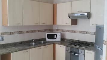 Căn hộ, 3 phòng ngủ | Bếp riêng | Tủ lạnh, lò vi sóng, lò nướng, bếp nấu