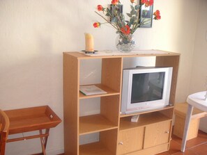 xxxTwin Room | 起居区 | 电视